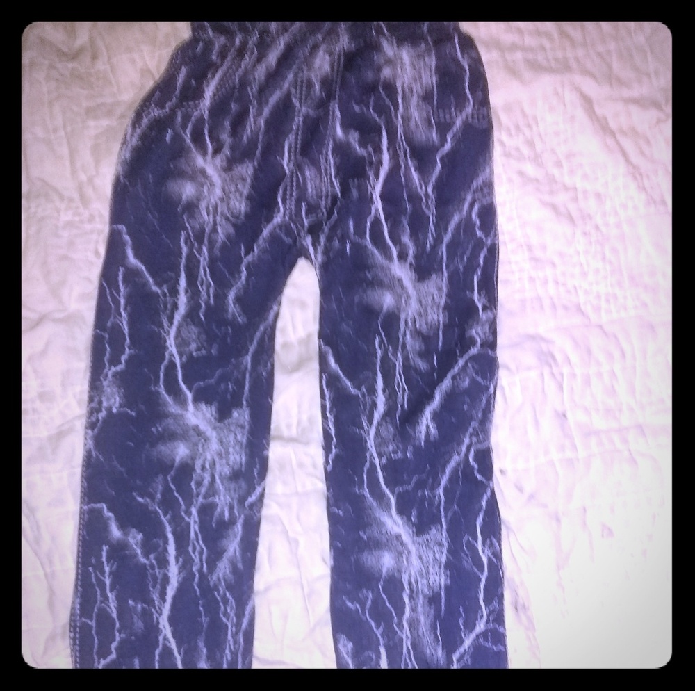 Size small chuns leggins